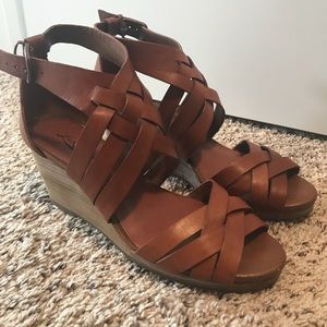 Lucky Brand brown leather wedge sandals